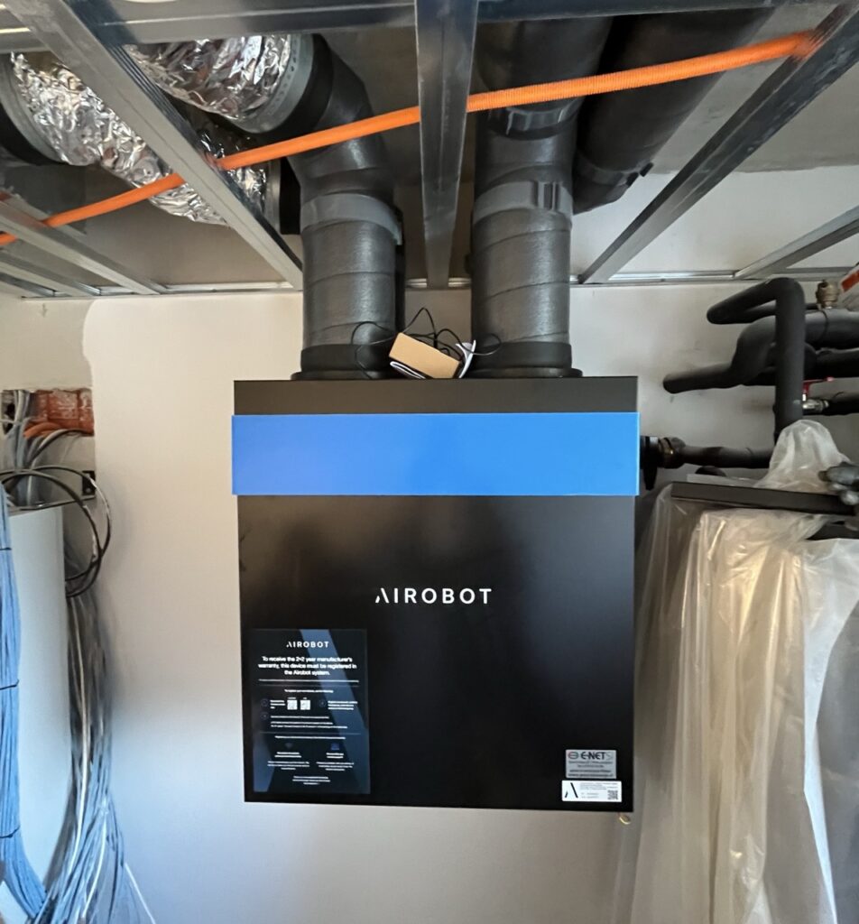 Primer vgradnje Airobot V4